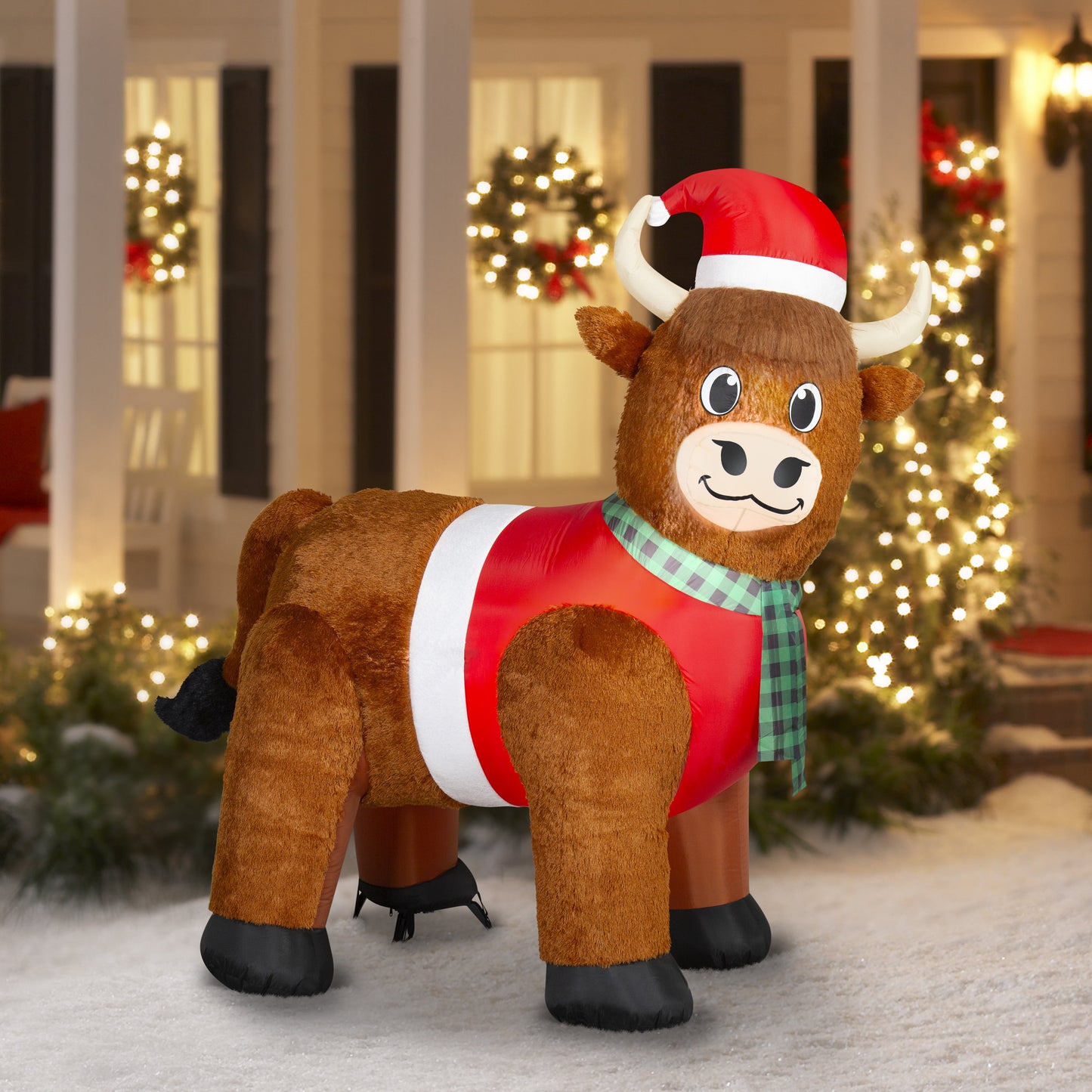 Scotland Cow Christmas Décor Inflatable, 6.5 Ft